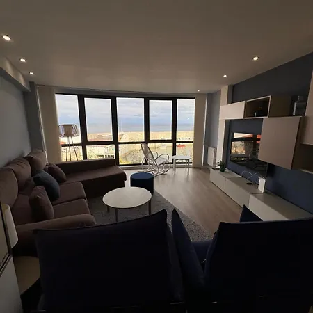 Piso Tríplex Con Increíbles Vistas, Selnatur * Llanes