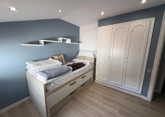 Piso Tríplex Con Increíbles Vistas, Selnatur * Llanes